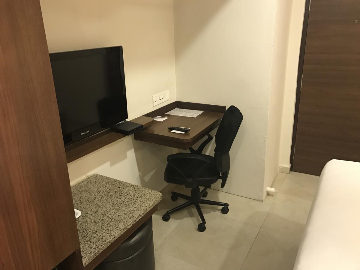 Best Western Alkapuri, Vadodara Exterior photo