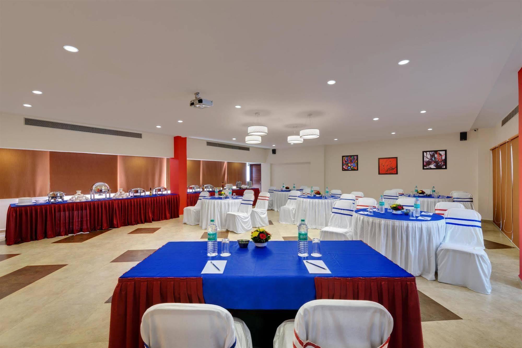 Best Western Alkapuri, Vadodara Exterior photo