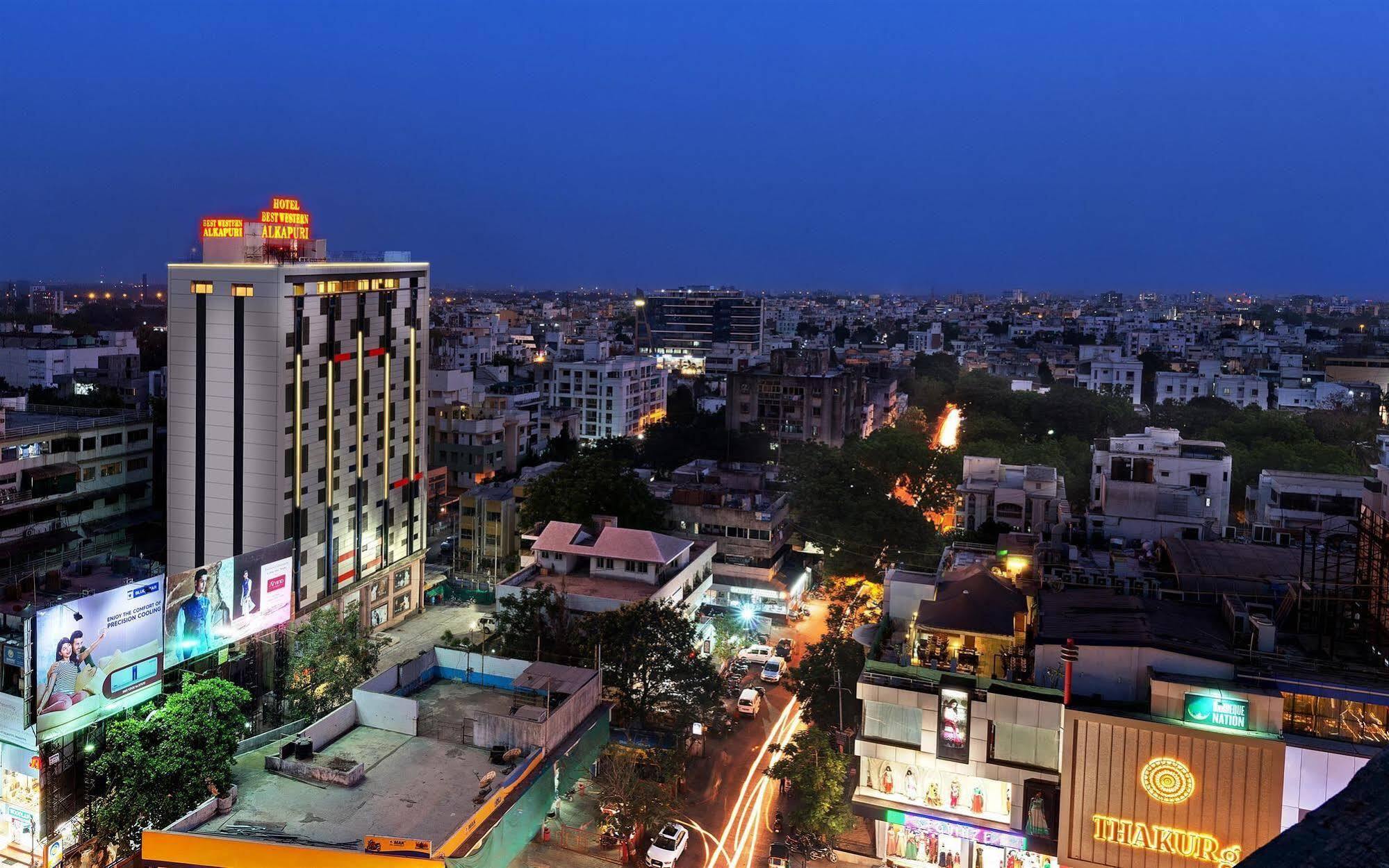 Best Western Alkapuri, Vadodara Exterior photo