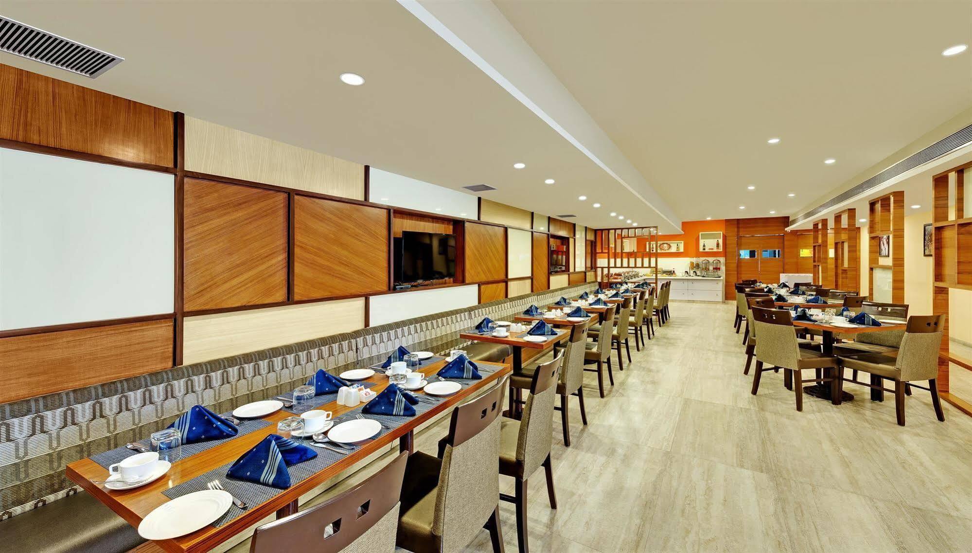 Best Western Alkapuri, Vadodara Exterior photo