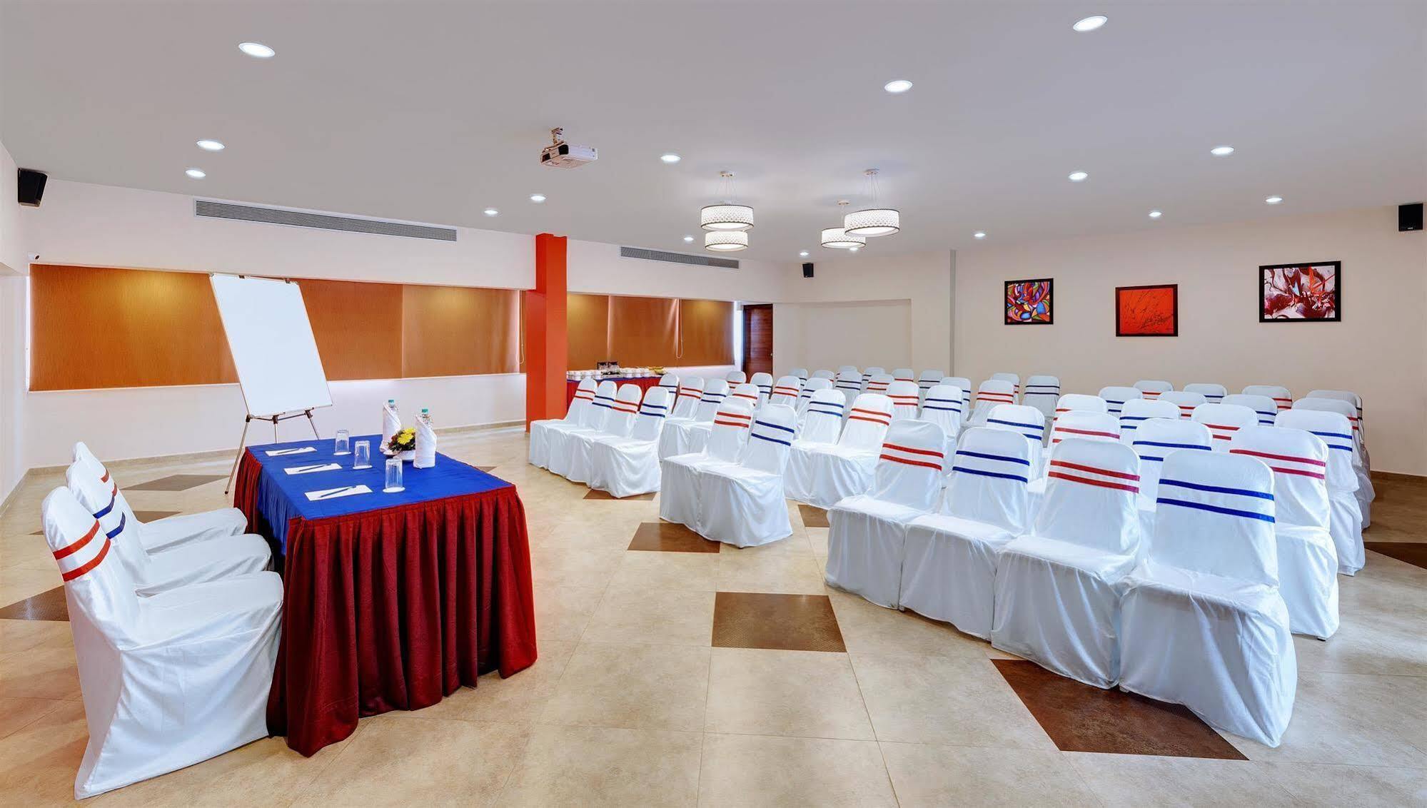 Best Western Alkapuri, Vadodara Exterior photo