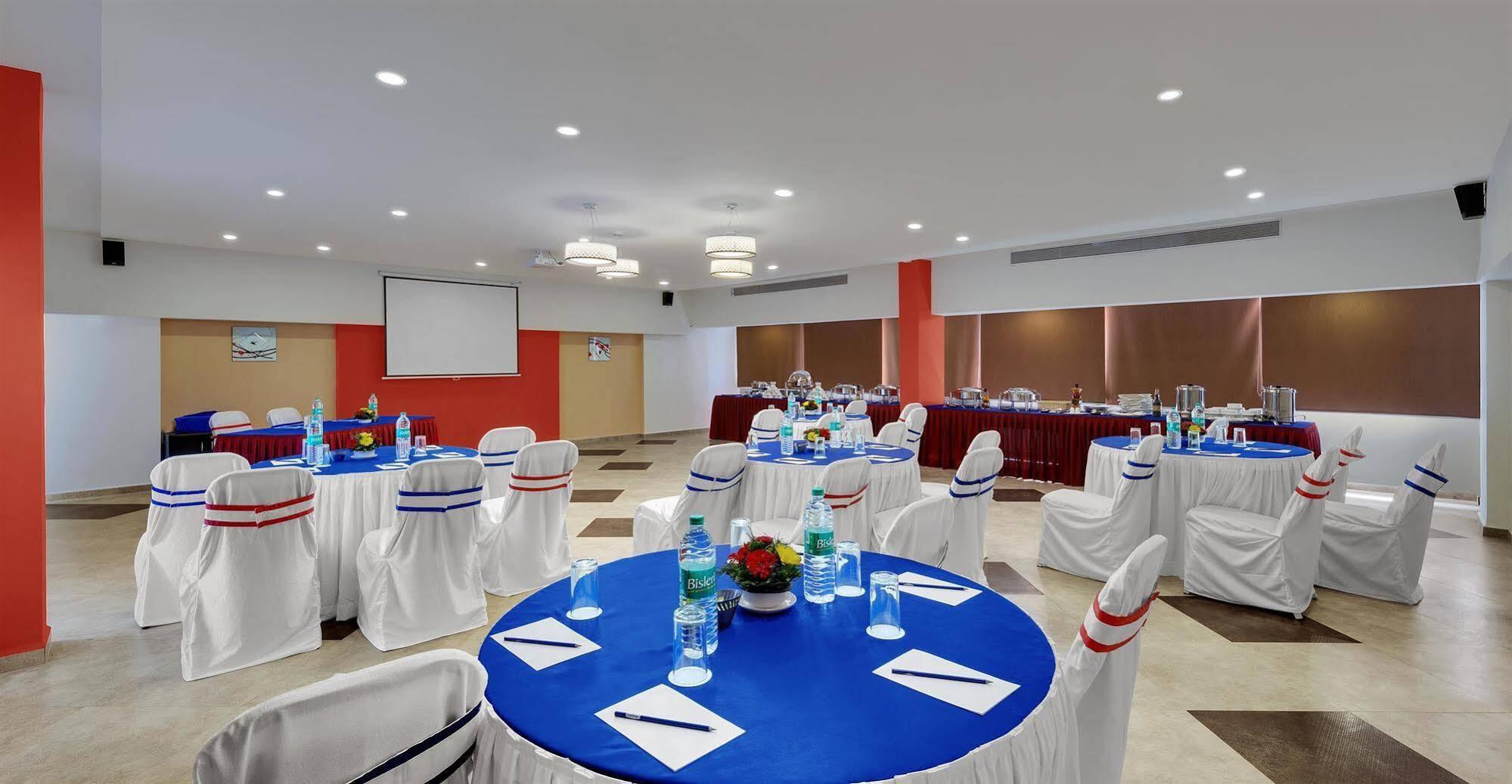 Best Western Alkapuri, Vadodara Exterior photo